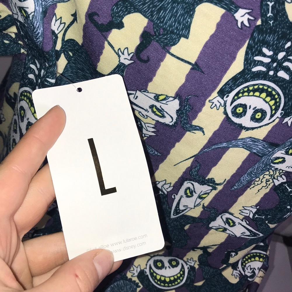 Disney LuLaRoe Shirt Size Women’s Large NWT ♥️♥️ - Picture 6 of 8